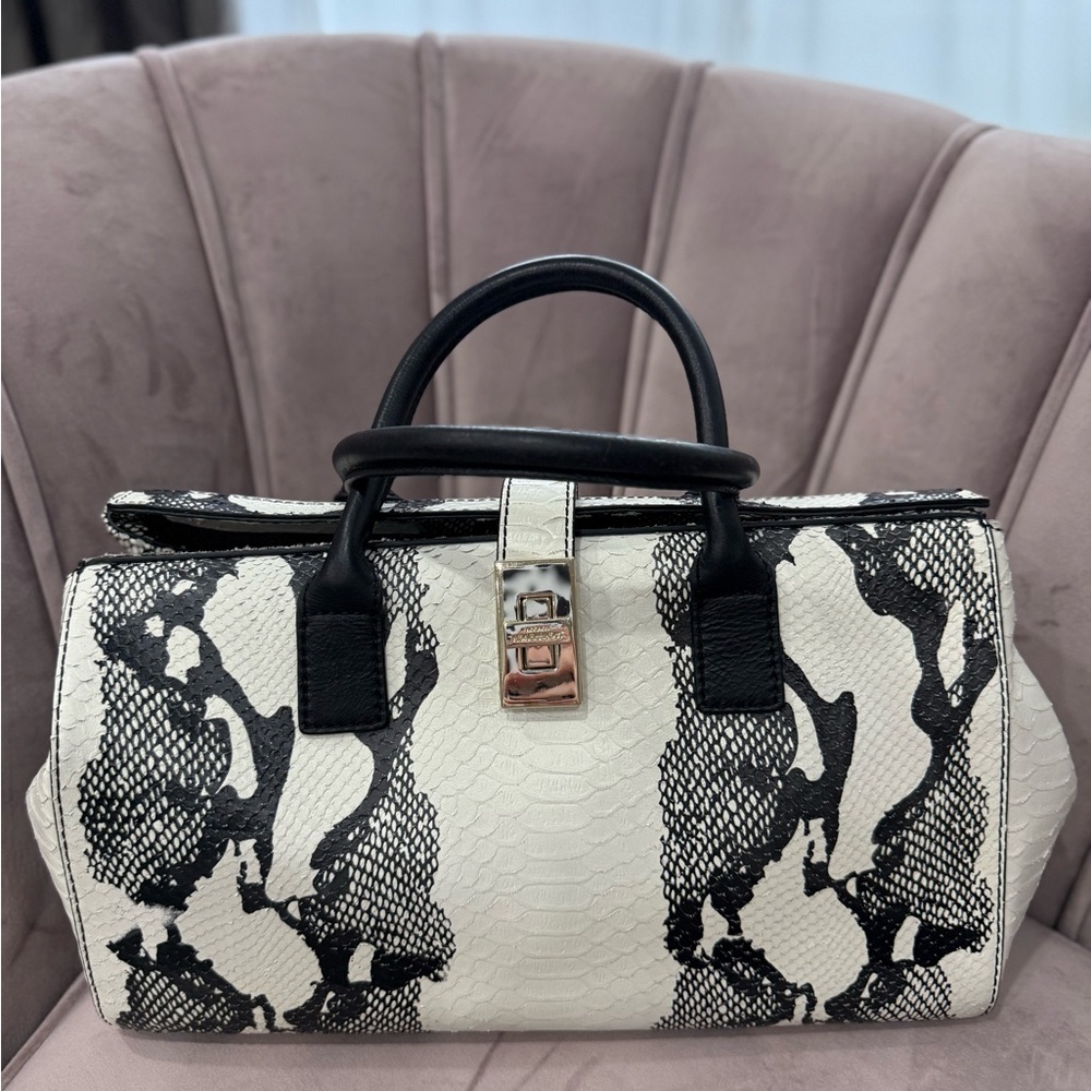 Elegant Black and White JACK FRENCH LONDON Leather Handbag